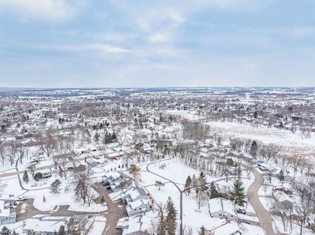 110912 Von Hertzen Circle, Chaska, MN 55318