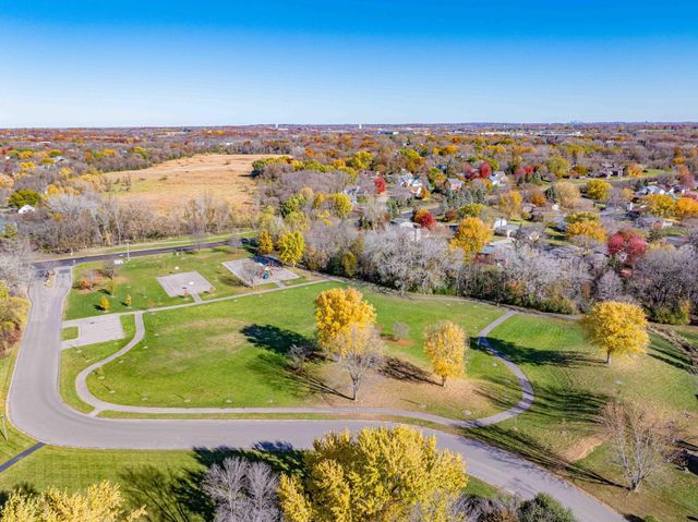 110912 Von Hertzen Circle, Chaska, MN 55318