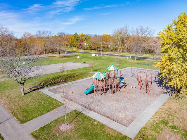 110912 Von Hertzen Circle, Chaska, MN 55318