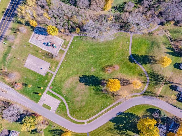 110912 Von Hertzen Circle, Chaska, MN 55318