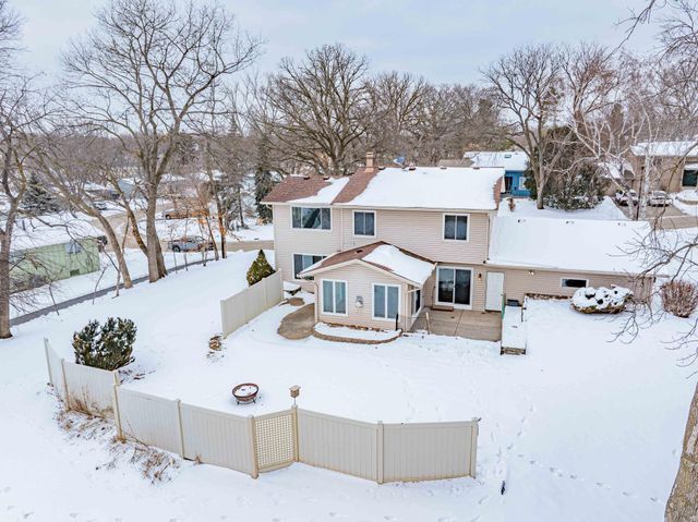 110912 Von Hertzen Circle, Chaska, MN 55318