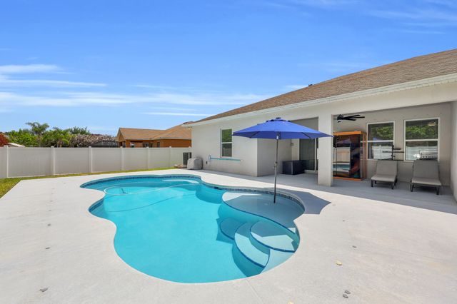5515 NW Whitecap Road, Port St. Lucie, Port St Lucie, FL 34986