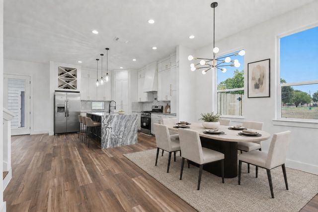 6200 Carlton Garrett Street, Dallas, TX 75215