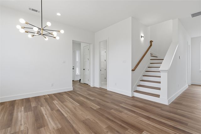 6200 Carlton Garrett Street, Dallas, TX 75215