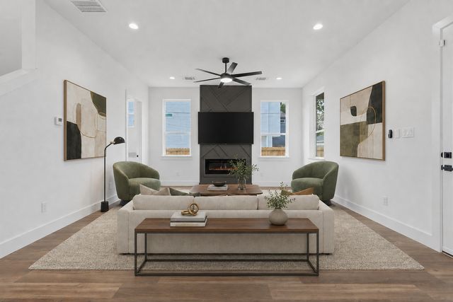 6200 Carlton Garrett Street, Dallas, TX 75215