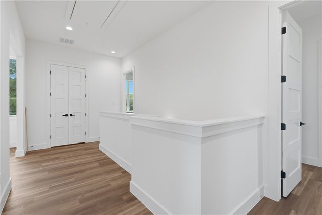 6200 Carlton Garrett Street, Dallas, TX 75215