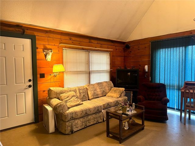 260 Log Cabin Lane, New Berlin, NY 13843