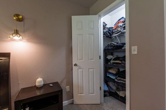 4221 W La Siesta Place, Springfield, MO 65802