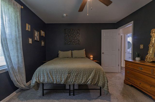 4221 W La Siesta Place, Springfield, MO 65802