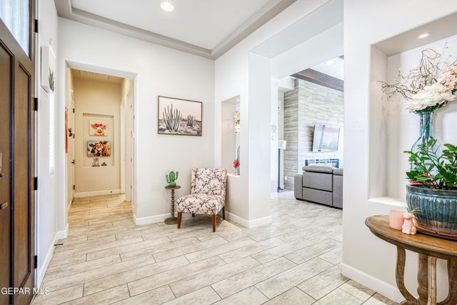 5892 VALLE SONAR Avenue, El Paso, TX 79932