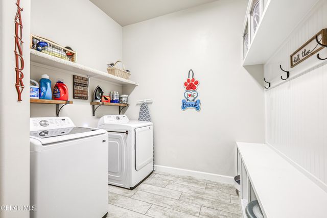 5892 VALLE SONAR Avenue, El Paso, TX 79932