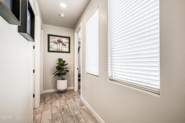 5892 VALLE SONAR Avenue, El Paso, TX 79932