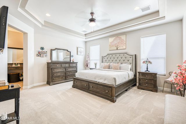 5892 VALLE SONAR Avenue, El Paso, TX 79932