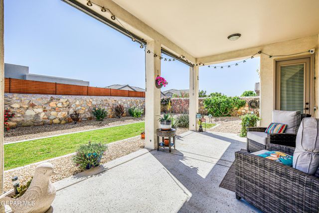 5892 VALLE SONAR Avenue, El Paso, TX 79932