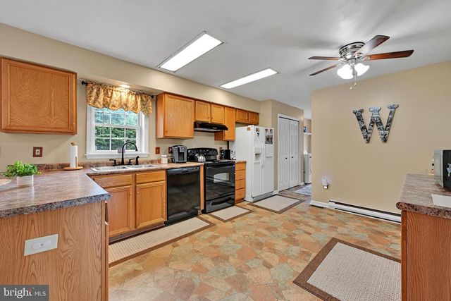 1235 W KINGS HWY, Coatesville, PA 19320