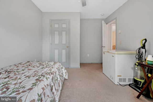 1235 W KINGS HWY, Coatesville, PA 19320