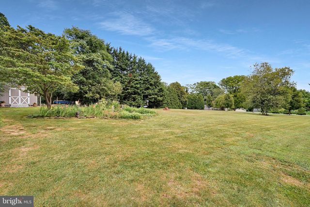 1235 W KINGS HWY, Coatesville, PA 19320