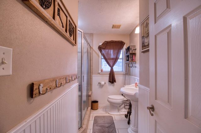 202 Rose Marie Boulevard, Hearne, TX 77859