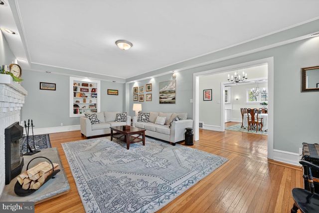 104 W MAPLE AVE, Merchantville, NJ 08109