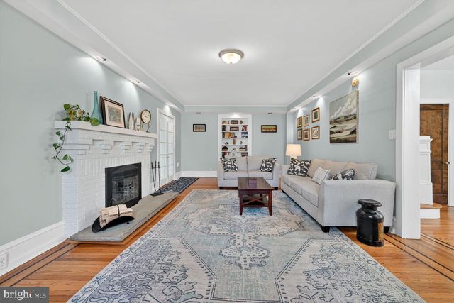 104 W MAPLE AVE, Merchantville, NJ 08109