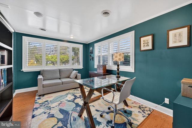 104 W MAPLE AVE, Merchantville, NJ 08109