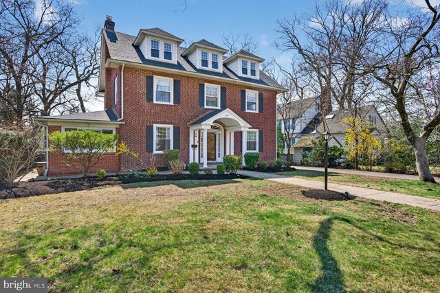 104 W MAPLE AVE, Merchantville, NJ 08109