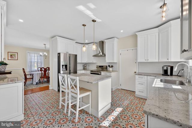 104 W MAPLE AVE, Merchantville, NJ 08109