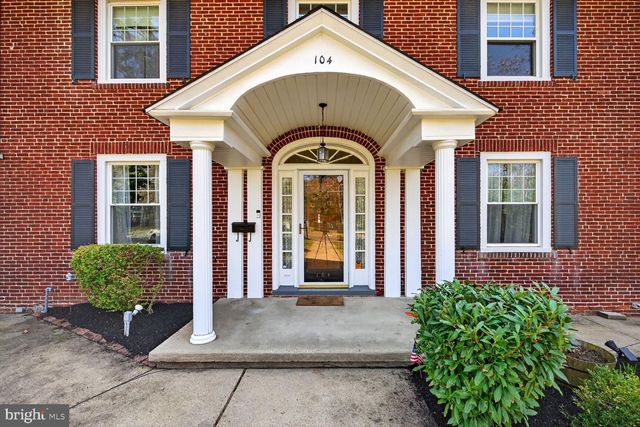 104 W MAPLE AVE, Merchantville, NJ 08109