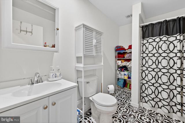 104 W MAPLE AVE, Merchantville, NJ 08109