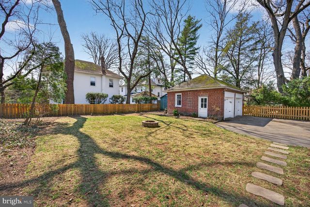 104 W MAPLE AVE, Merchantville, NJ 08109