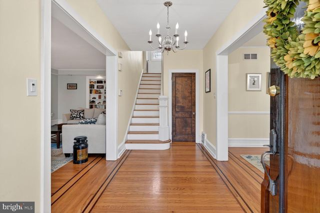 104 W MAPLE AVE, Merchantville, NJ 08109