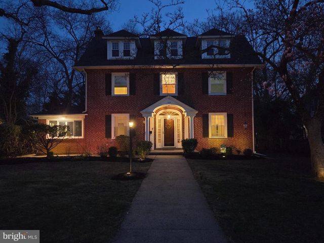104 W MAPLE AVE, Merchantville, NJ 08109