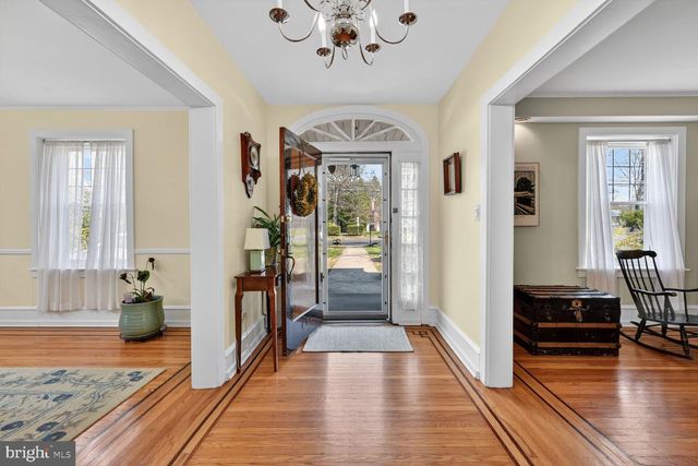 104 W MAPLE AVE, Merchantville, NJ 08109