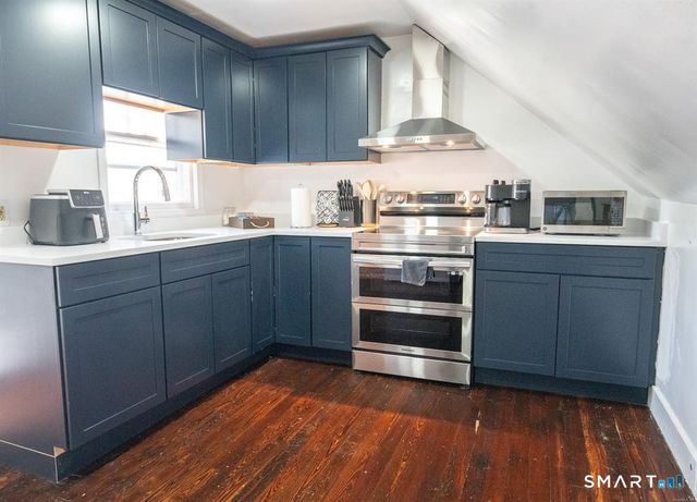 1 Harmony Street 3, Stonington, CT 06378