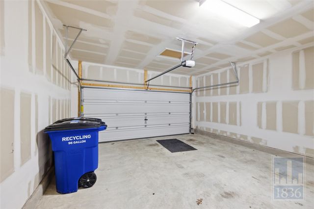 7812 Song Sparrow DR, Austin, TX 78744