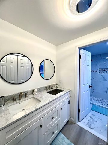 17 Dunthorne Drive, Pine Bush, NY 12721