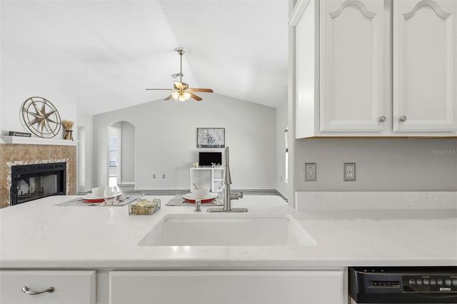 14433 LAKE YALE ROAD, Umatilla, FL 32784