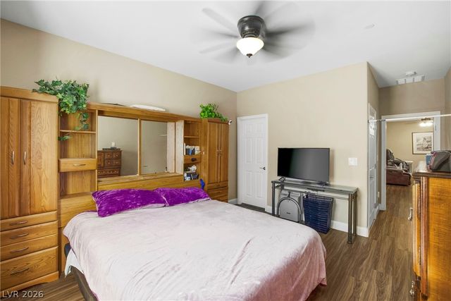 990 Floral Creek Court, Henderson, NV 89002