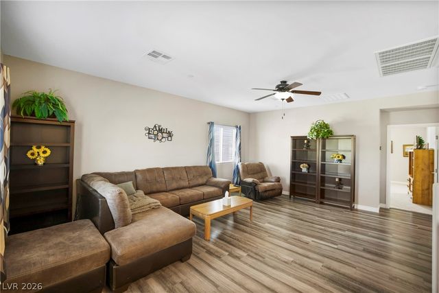 990 Floral Creek Court, Henderson, NV 89002