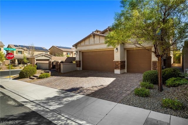 990 Floral Creek Court, Henderson, NV 89002