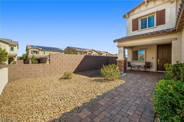 990 Floral Creek Court, Henderson, NV 89002