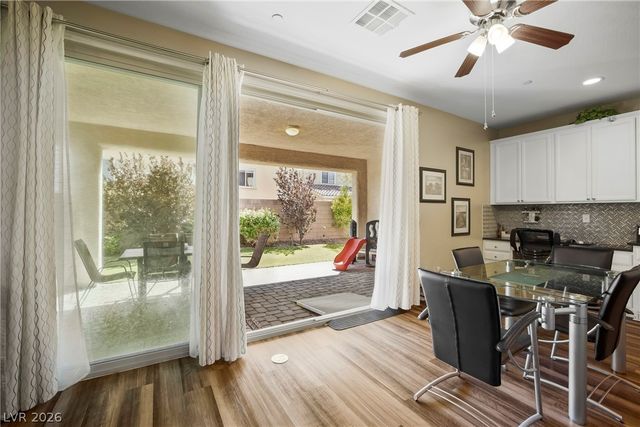 990 Floral Creek Court, Henderson, NV 89002