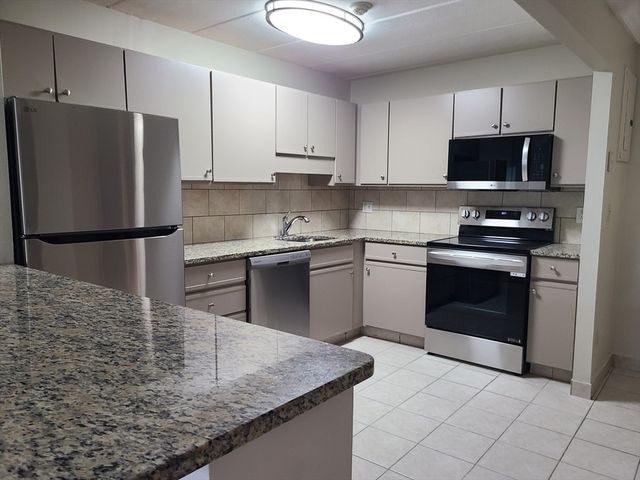 566 Washington Street 46, Weymouth, MA 02188