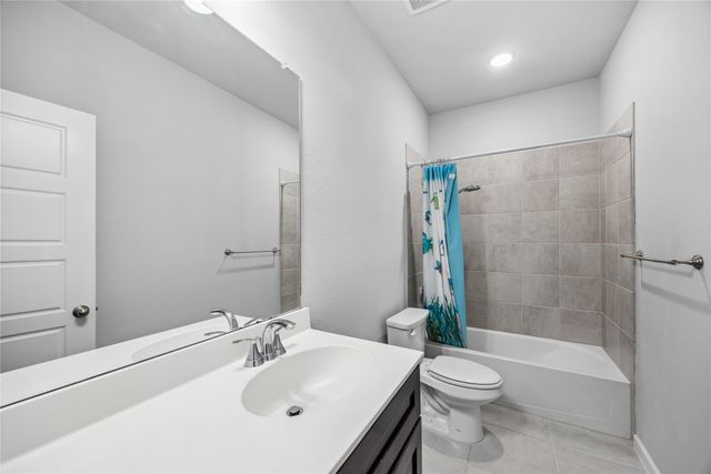 5649 Southern Fern Road, Garland, TX 75043