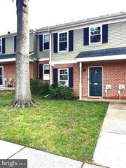37 WINSTON CT #105 U-37, Blue Bell, PA 19422