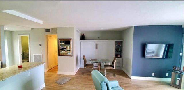 2200 NE 33rd Ave 8G, Fort Lauderdale, FL 33305