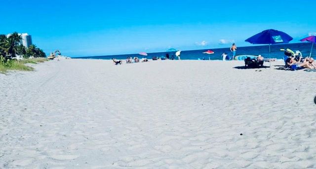 2200 NE 33rd Ave 8G, Fort Lauderdale, FL 33305