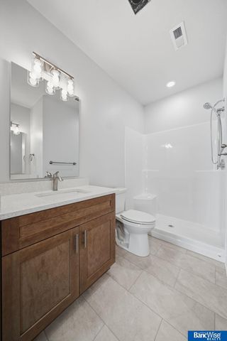 3501 Pearl Crescent Drive, Lincoln, NE 68504