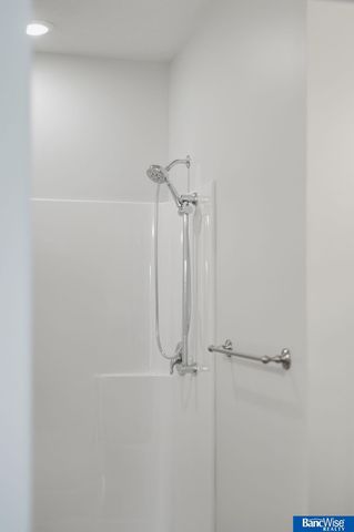 3501 Pearl Crescent Drive, Lincoln, NE 68504