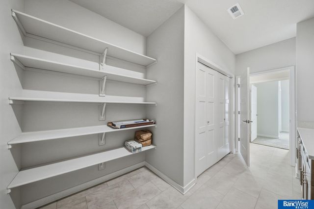 3501 Pearl Crescent Drive, Lincoln, NE 68504